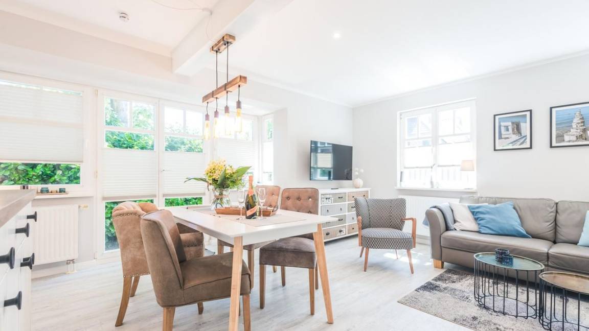 72 M² Ferienhaus ∙ 2 Schlafzimmer ∙ 4 Gäste - Zingst