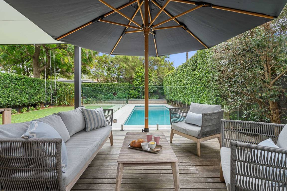 Apartment ∙ 3 Bedrooms ∙ 6 Guests - Willoughby