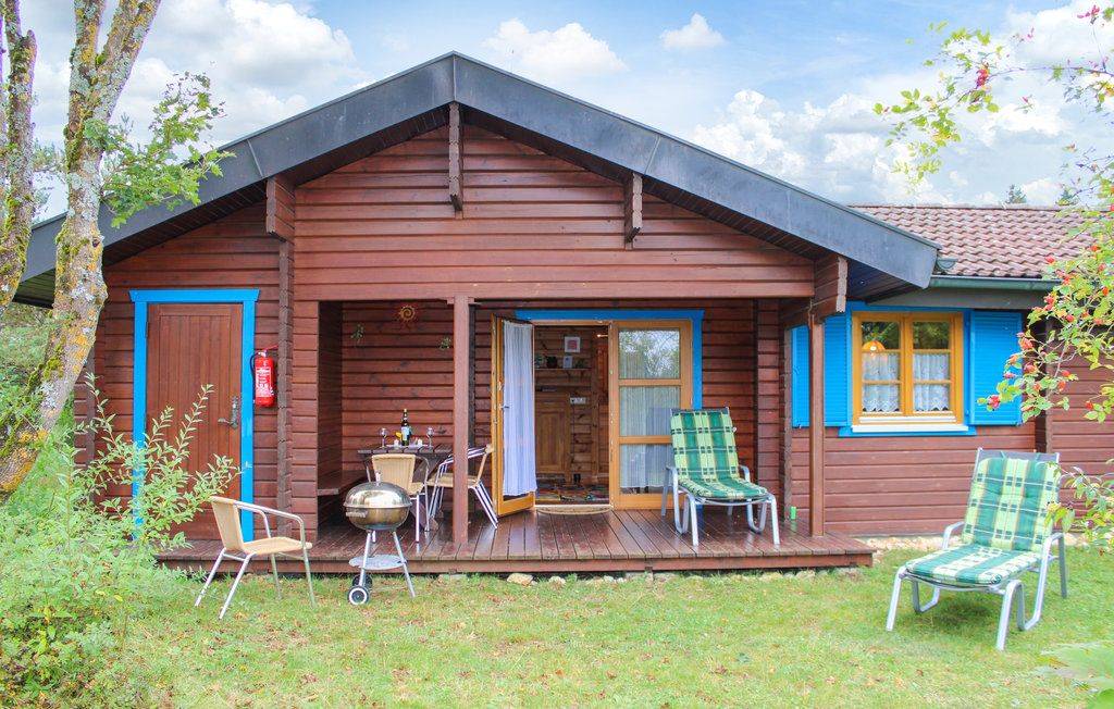 76 M² Ferienhaus ∙ 3 Schlafzimmer ∙ 6 Gäste - Hayingen