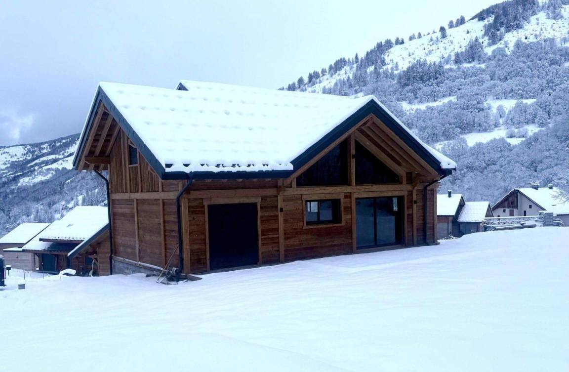 165 m&sup2; Chalet 5 Schlafzimmer 12 G&auml;ste