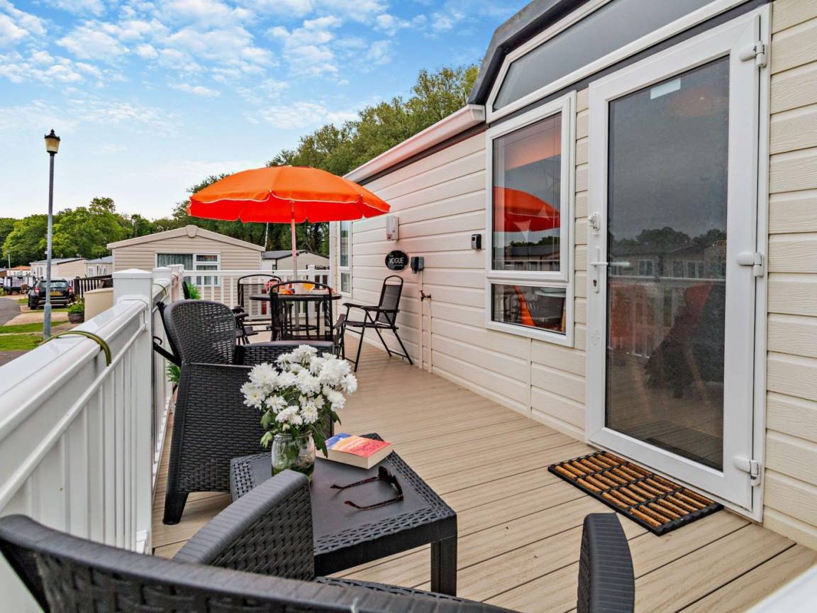 Lodge ∙ 2 Bedrooms ∙ 4 Guests - Isle of Wight