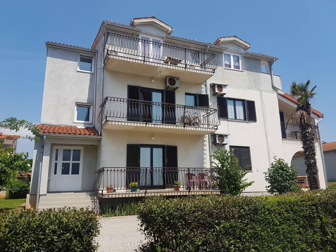 50 M² Appartamento Vacanza ∙ 1 Camera Da Letto ∙ 4 Ospiti - Premantura