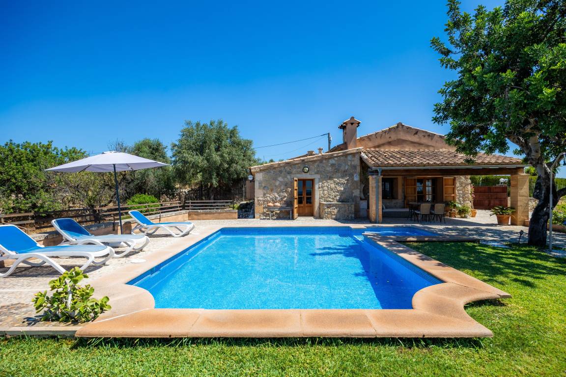 150 M² Villa ∙ 2 Bedrooms ∙ 4 Guests - Inca
