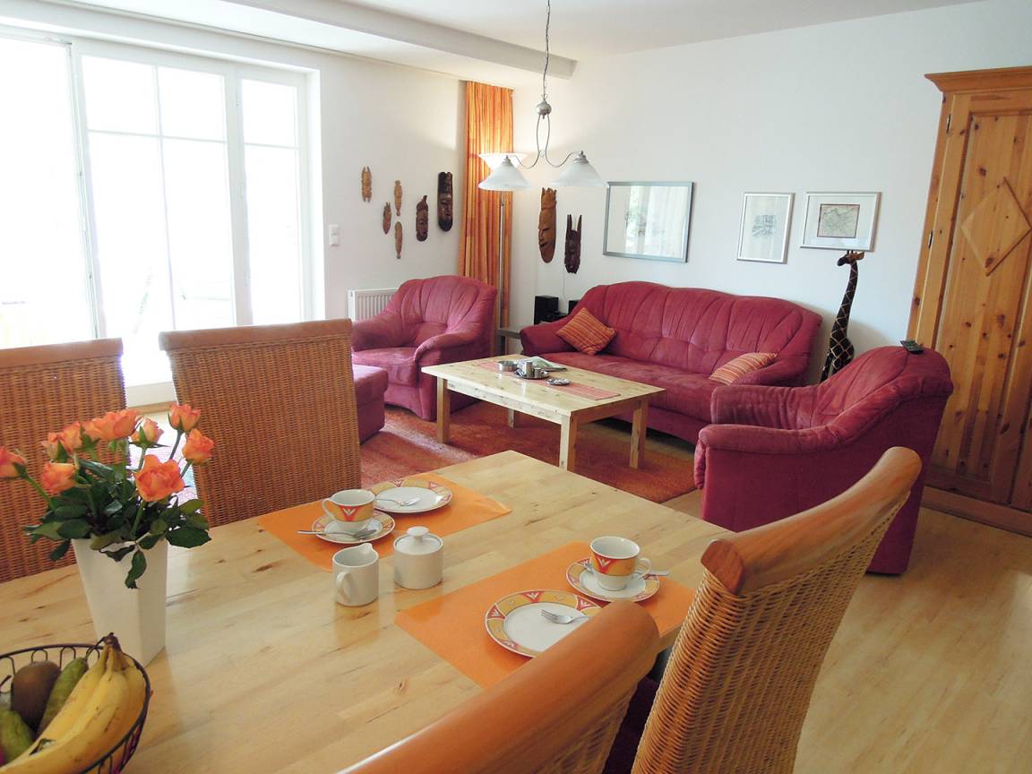 61 m² Ferienwohnung ∙ 2 Schlafzimmer ∙ 4 Gäste – Bild 1