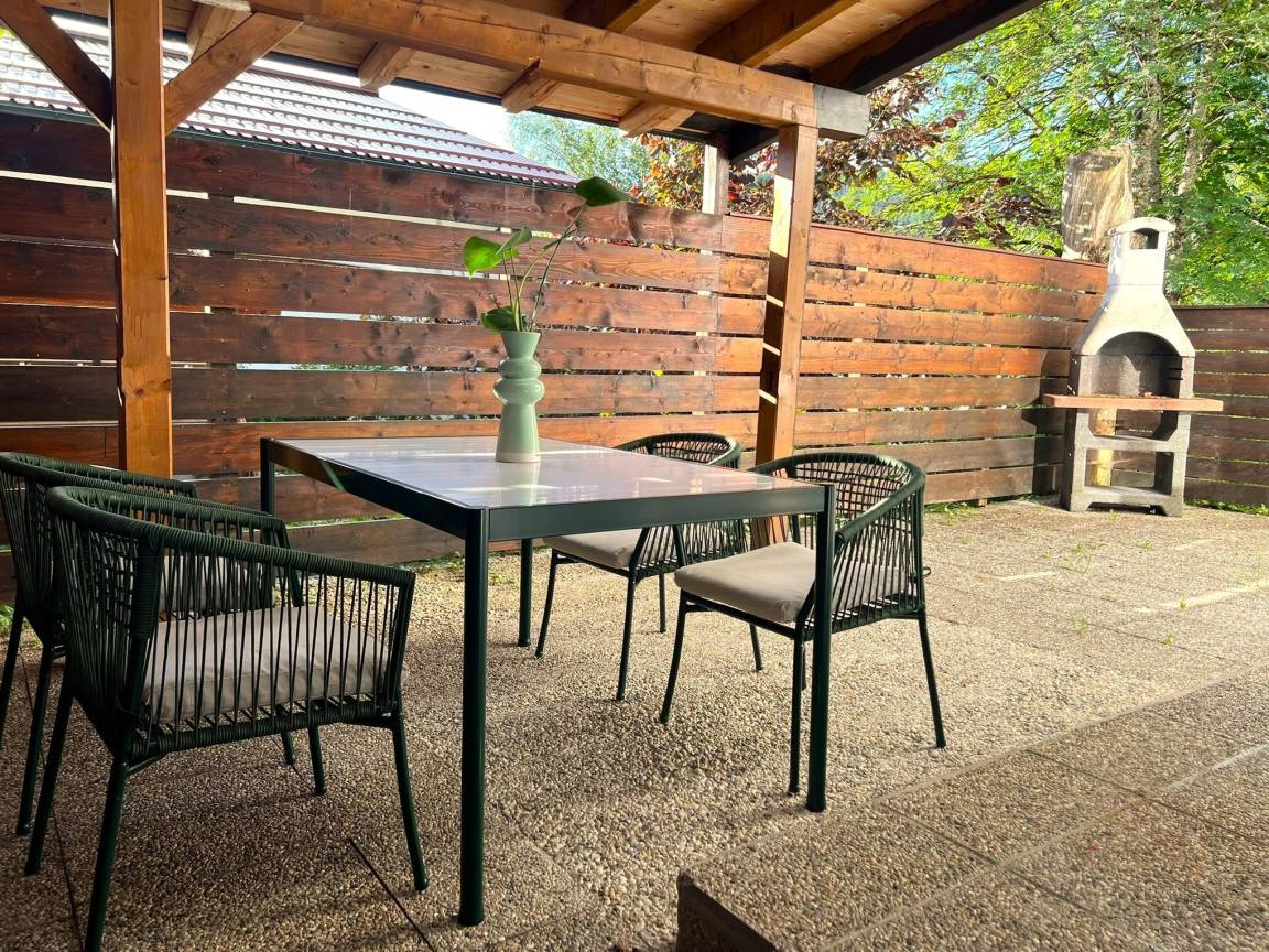 64 m² Ferienwohnung ∙ 2 Schlafzimmer ∙ 7 Gäste – Bild 2