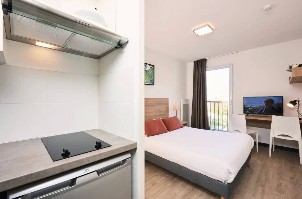 18 M² Studio ∙ 1 Chambre ∙ 2 Personnes - Talence