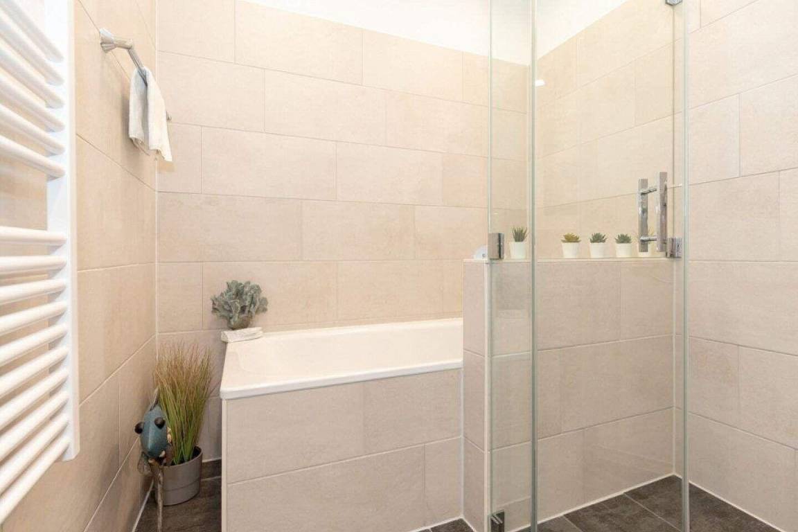 99 m² Ferienwohnung ∙ 2 Schlafzimmer ∙ 6 Gäste – Bild 9