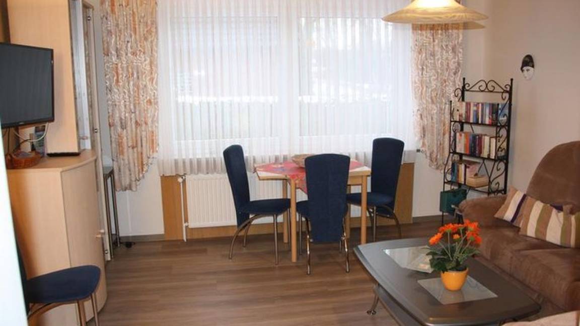 32 M² Appartamento Vacanza ∙ 1 Camera Da Letto ∙ 3 Ospiti - Nordenham