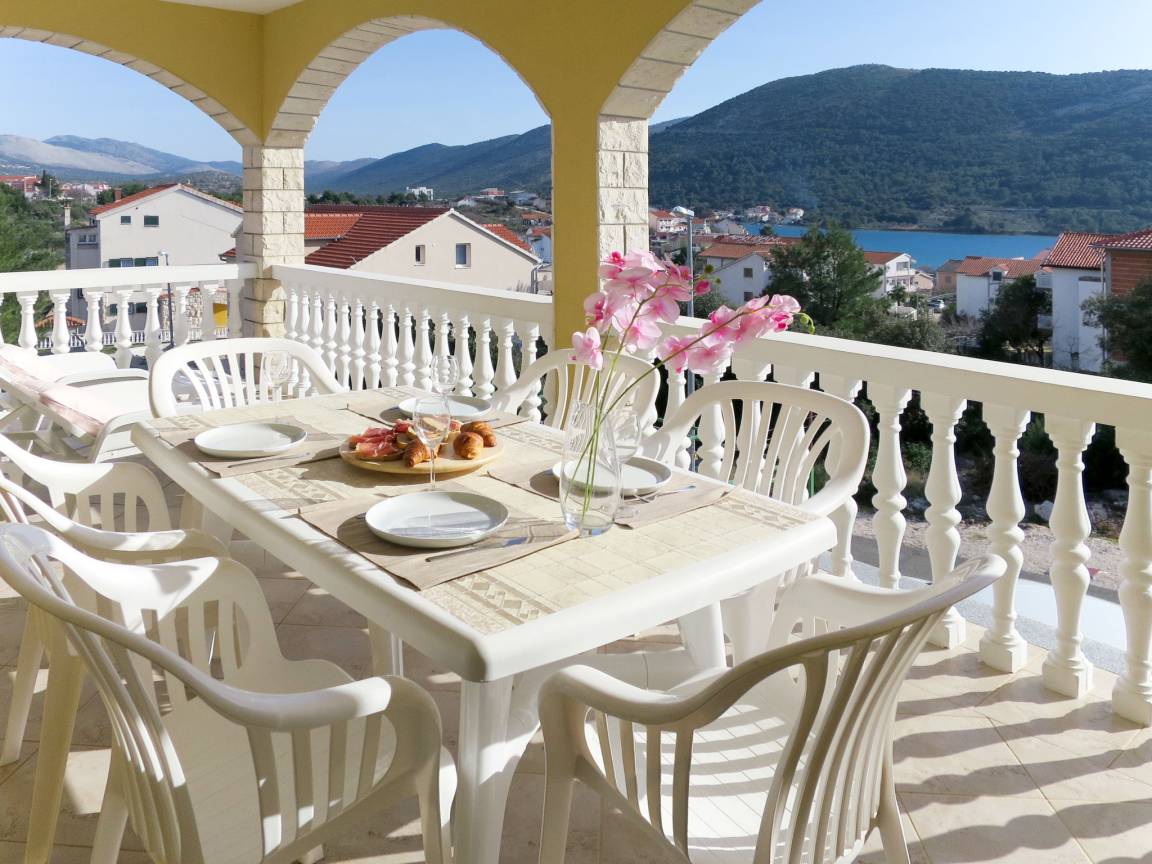 60 M² Appartement ∙ 2 Chambres ∙ 5 Personnes - Primošten