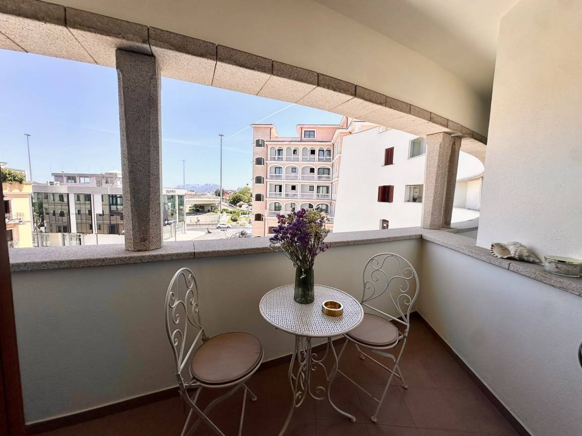 58 M² Apartamento ∙ 1 Habitación ∙ 4 Huéspedes - Olbia