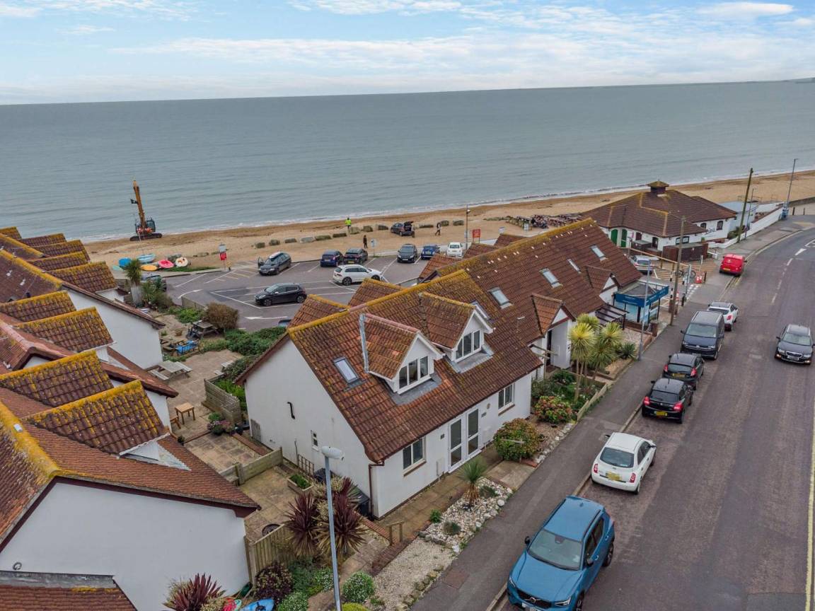 House ∙ 2 Bedrooms ∙ 4 Guests - Weymouth