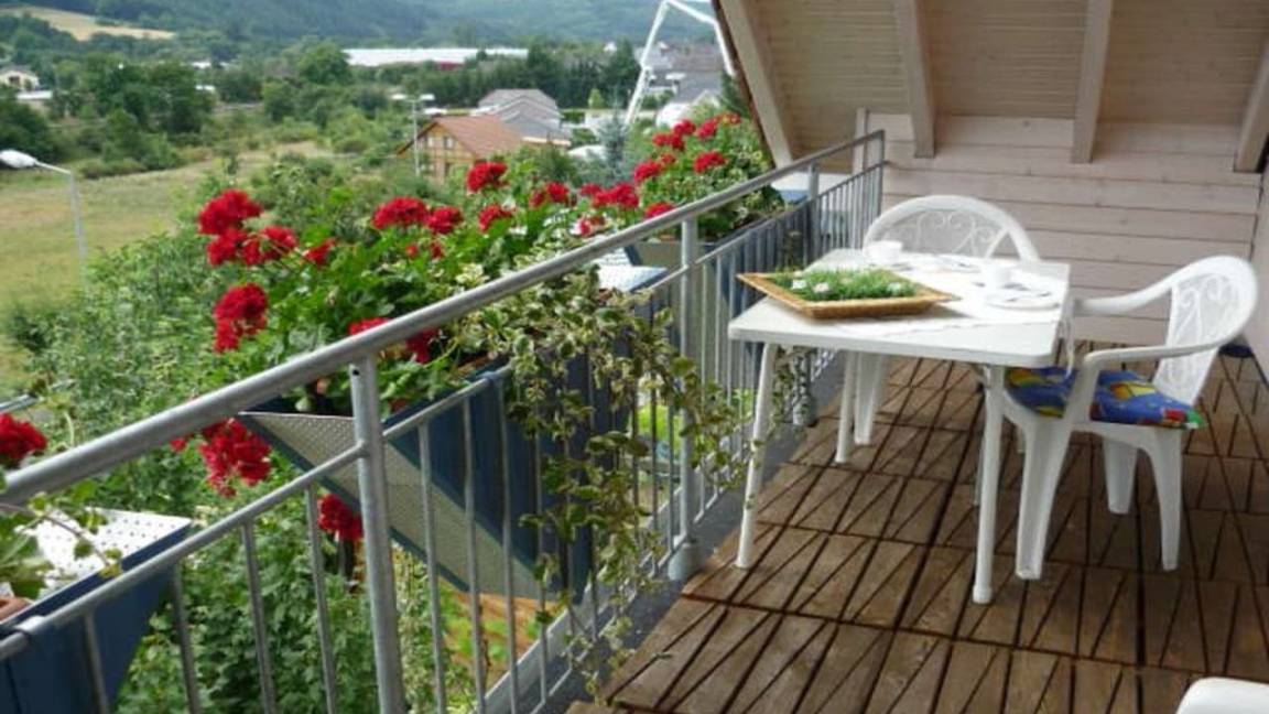 65 M² Ferienhaus ∙ 1 Schlafzimmer ∙ 4 Gäste - Idar-Oberstein