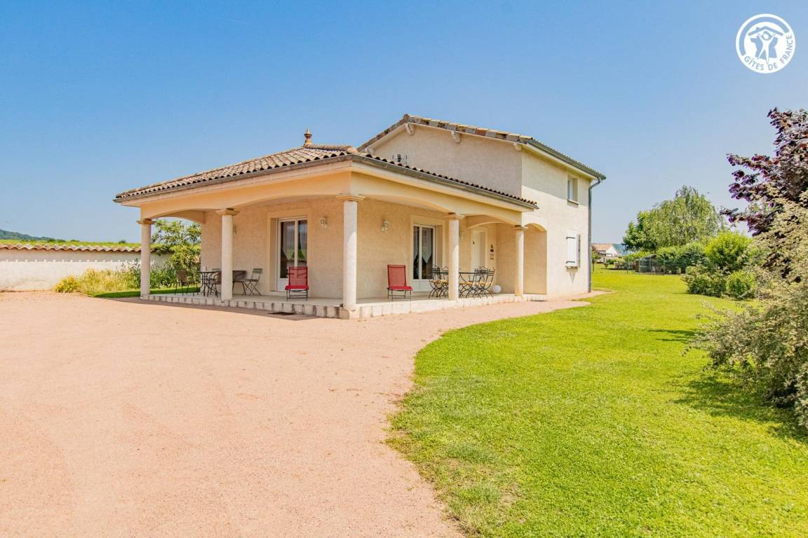 138 m&sup2; G&icirc;te 3 Schlafzimmer 6 G&auml;ste