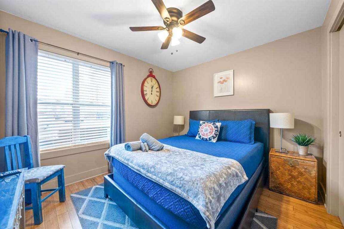 79 M² Condo ∙ 2 Bedrooms ∙ 6 Guests - Clarksville, TN