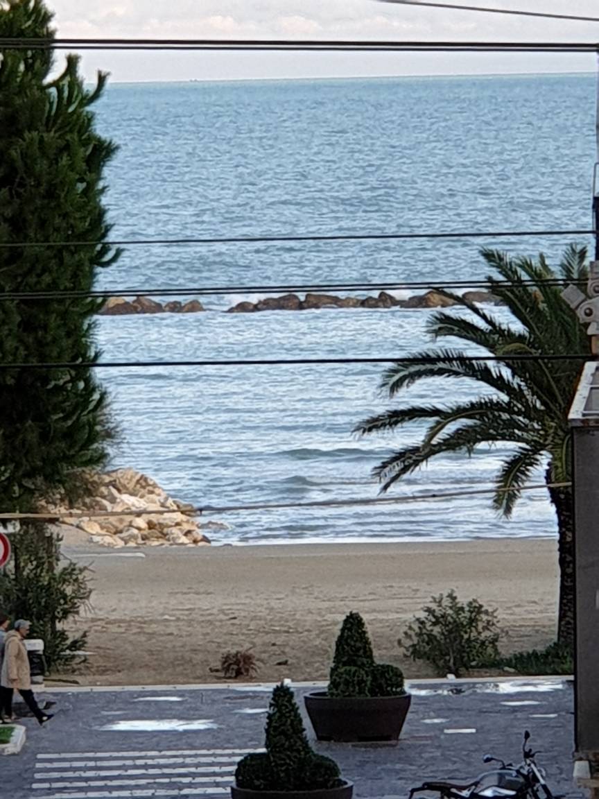 100 M² Apartment ∙ 3 Bedrooms ∙ 7 Guests - Grottammare