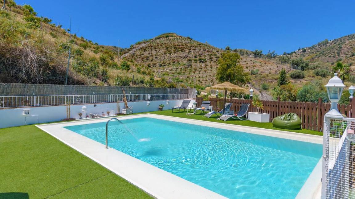 95 M² Maison De Vacances ∙ 3 Chambres ∙ 6 Personnes - Torrox Costa