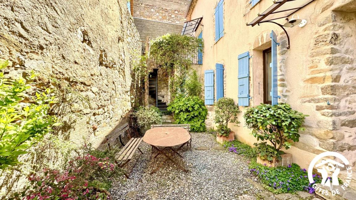 160 m&sup2; G&icirc;te 4 Schlafzimmer 11 G&auml;ste