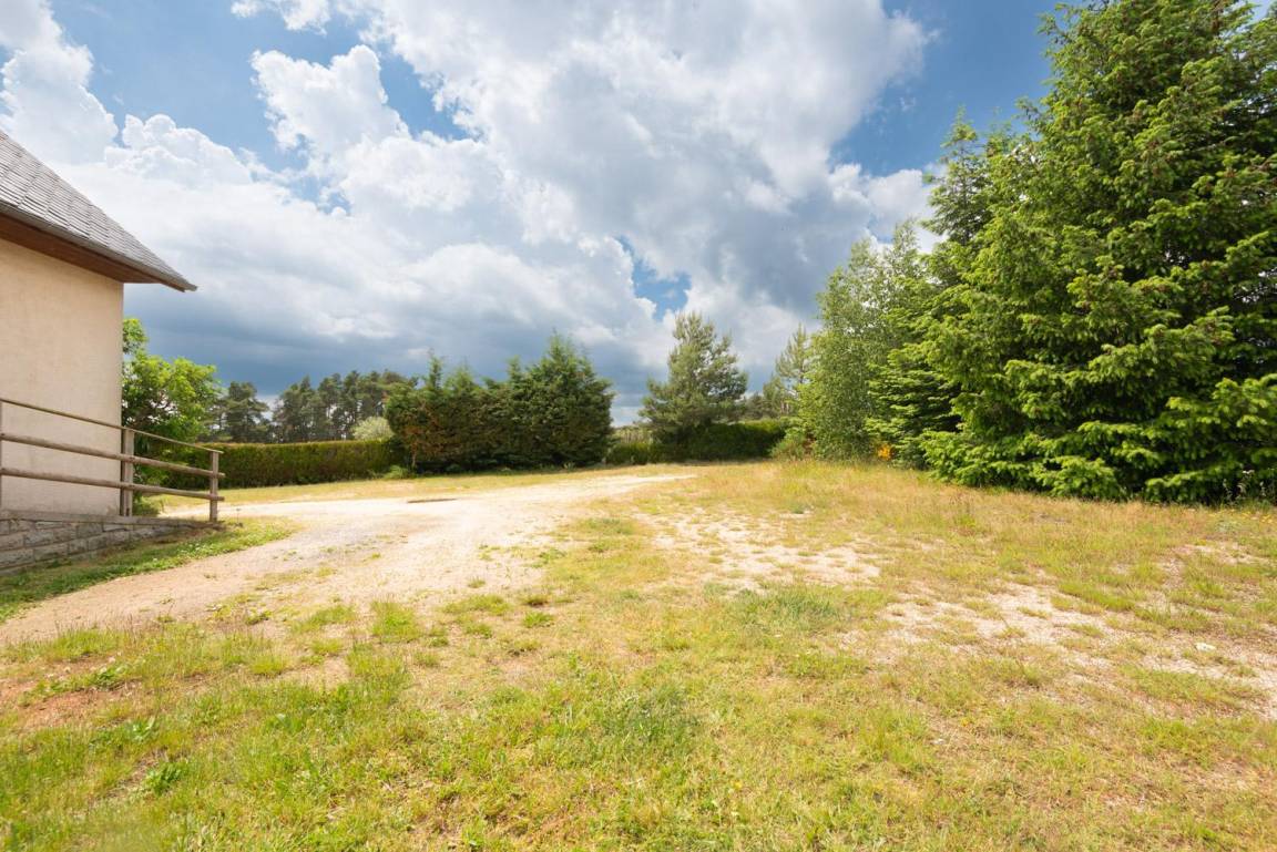 115 M² Gîte ∙ 3 Bedrooms ∙ 6 Guests - Lozère