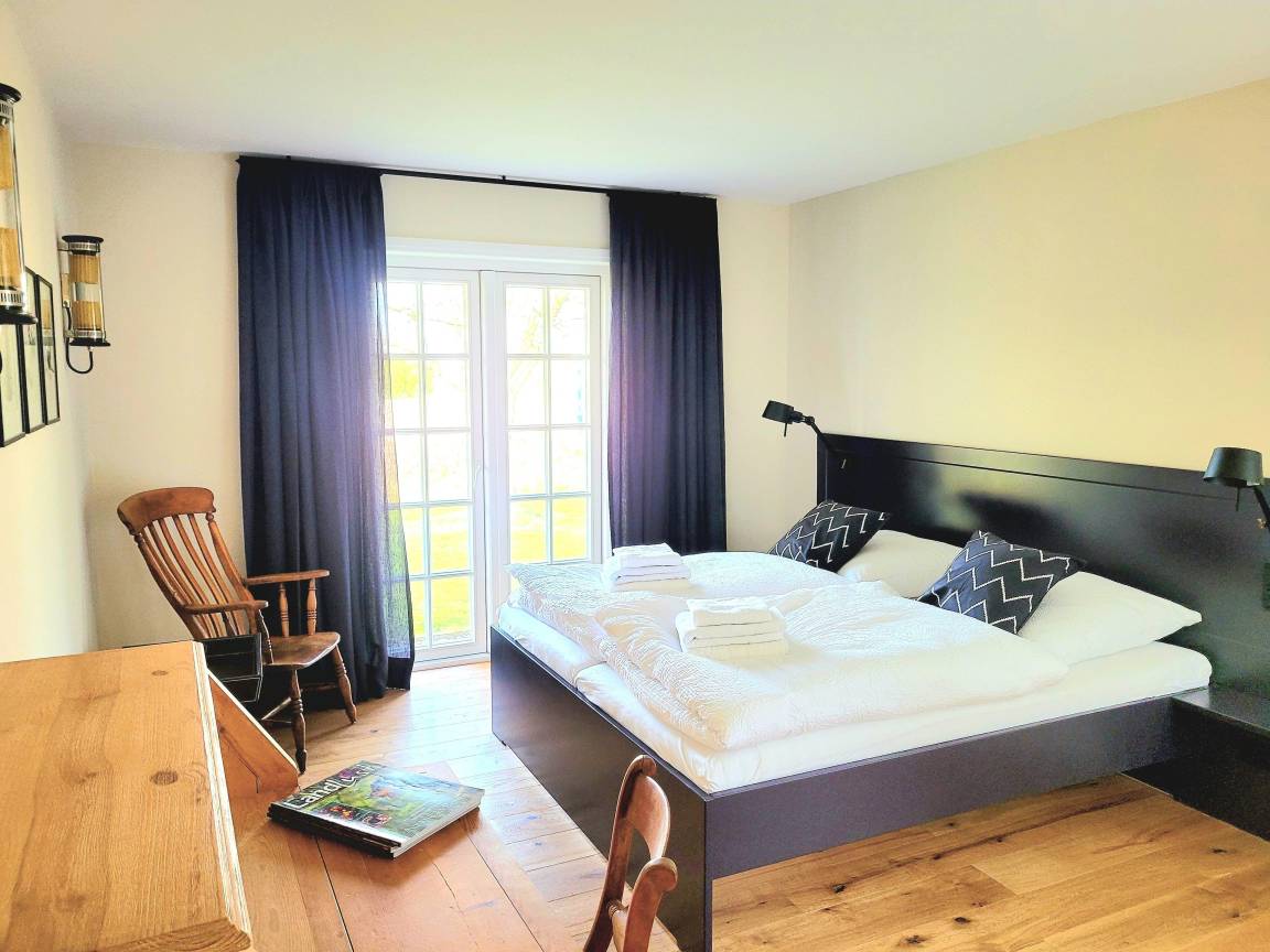175 m² Ferienhaus ∙ 4 Schlafzimmer ∙ 8 Gäste – Bild 4