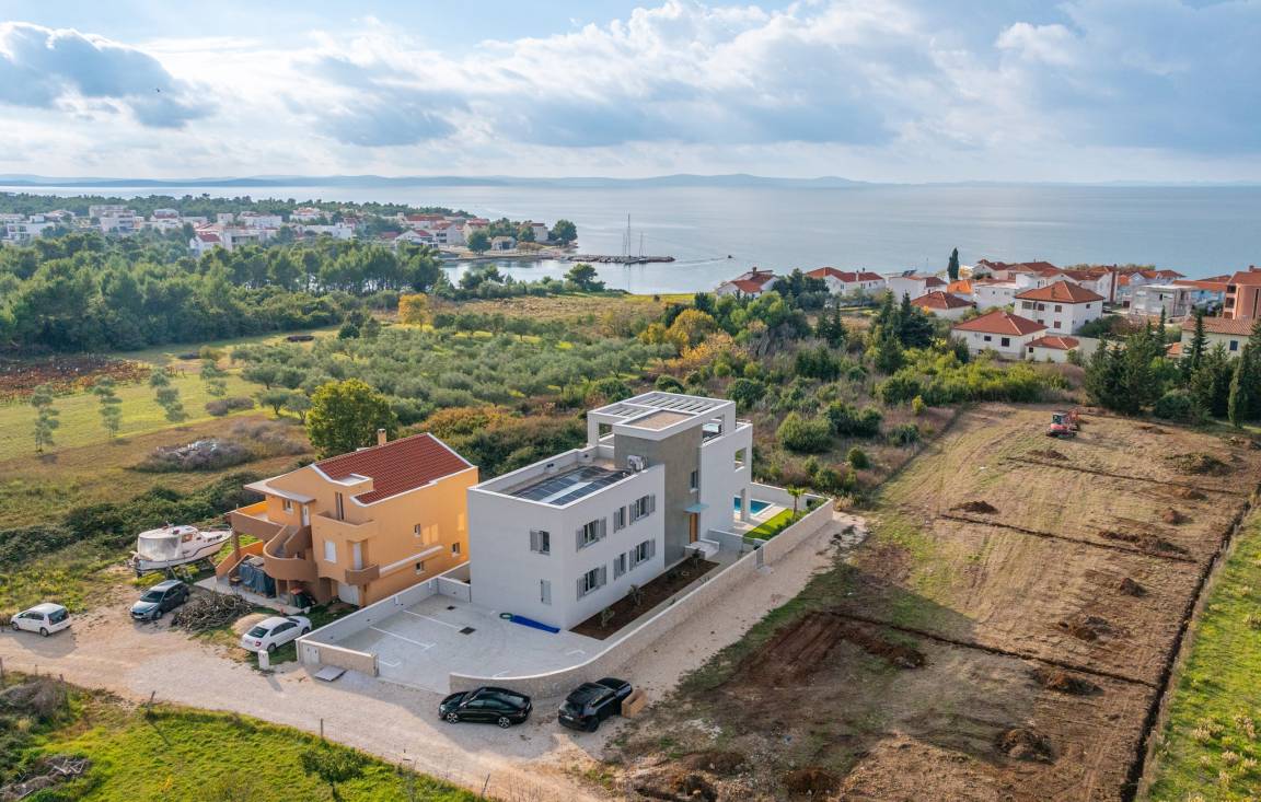 270 M² Villa ∙ 6 Schlafzimmer ∙ 12 Gäste - Zadar