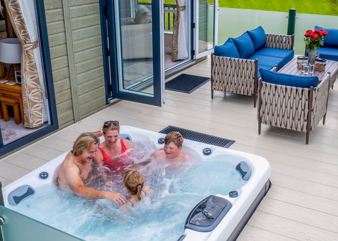 Chalet ∙ 2 Bedrooms ∙ 4 Guests - Hexham