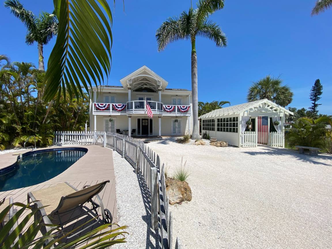 193 M² House ∙ 4 Bedrooms ∙ 8 Guests - Holmes Beach, FL