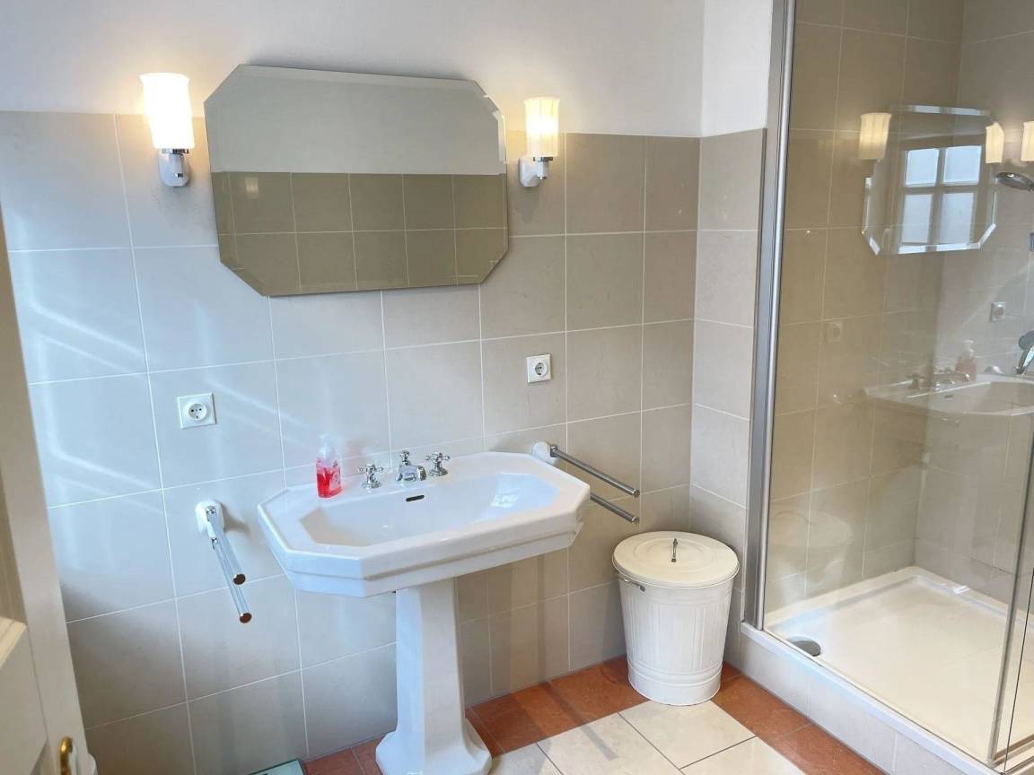 180 m² Ferienhaus ∙ 5 Schlafzimmer ∙ 10 Gäste – Bild 17