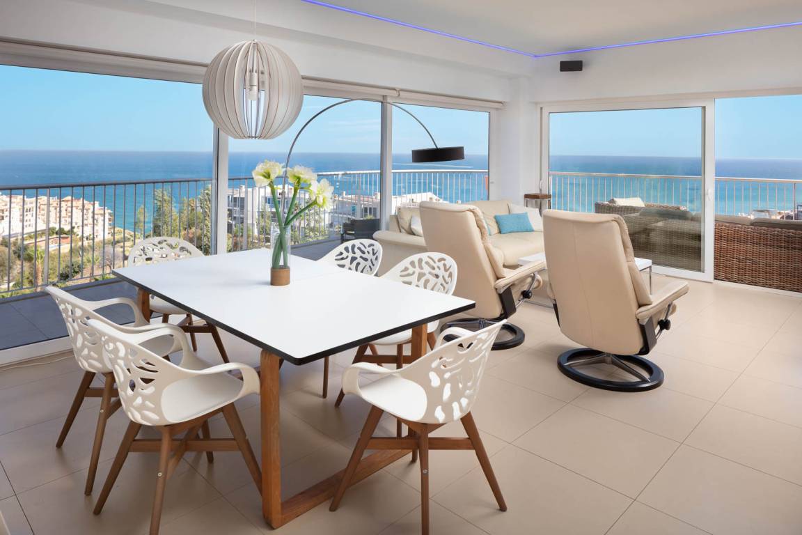 121 M² Appartement ∙ 3 Slaapkamers ∙ 6 Gasten - Benalmádena