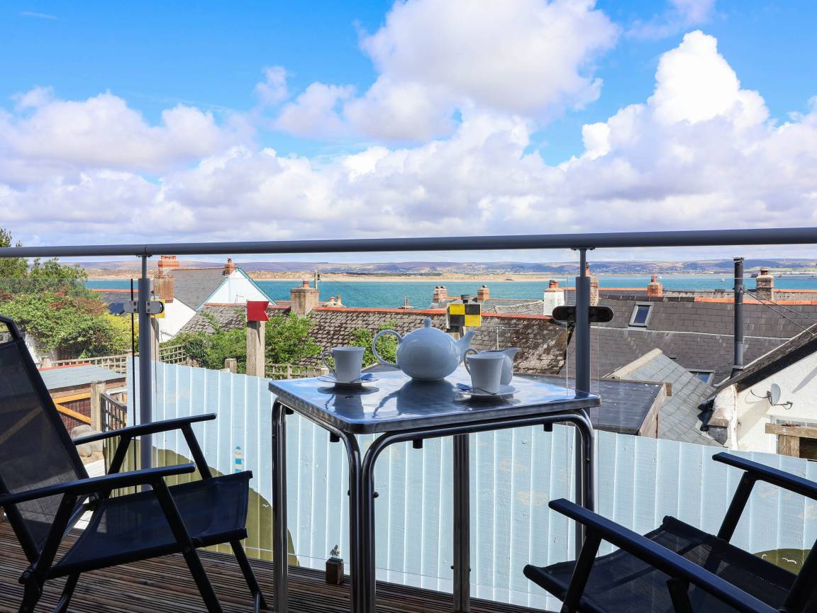 Cottage ∙ 3 Bedrooms ∙ 6 Guests - Appledore
