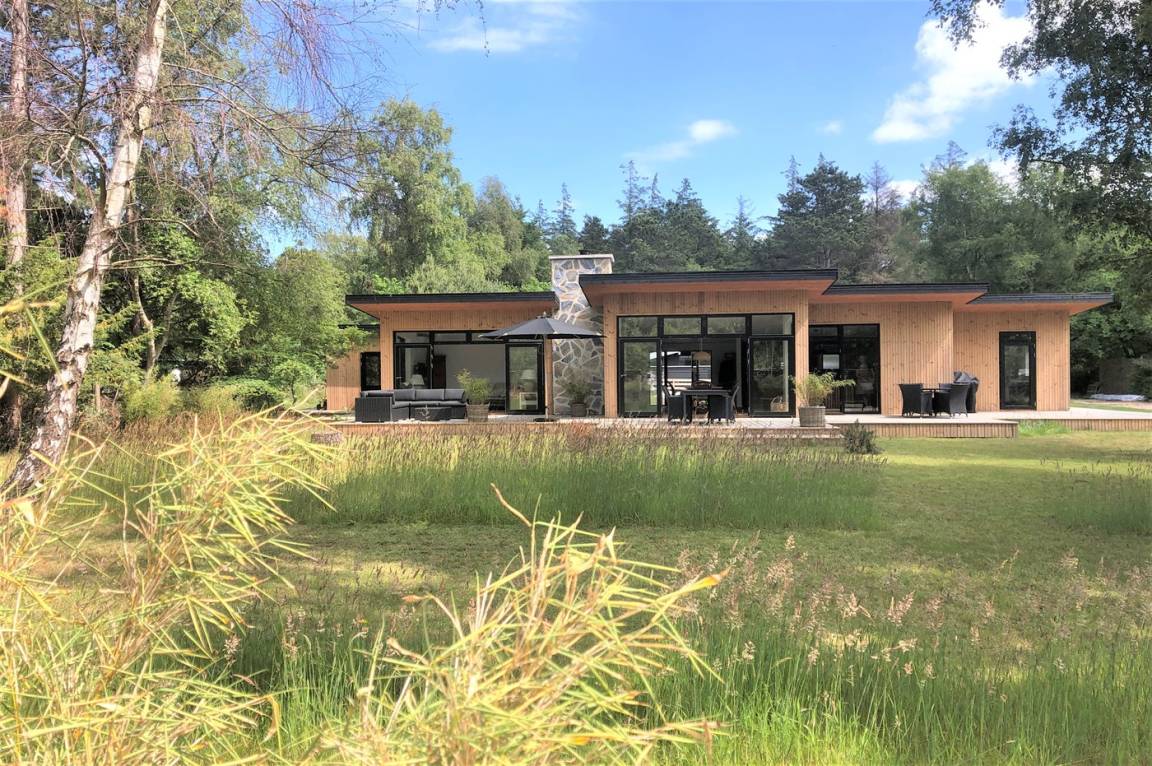 144 m&sup2; Ferienhaus 4 Schlafzimmer 8 G&auml;ste