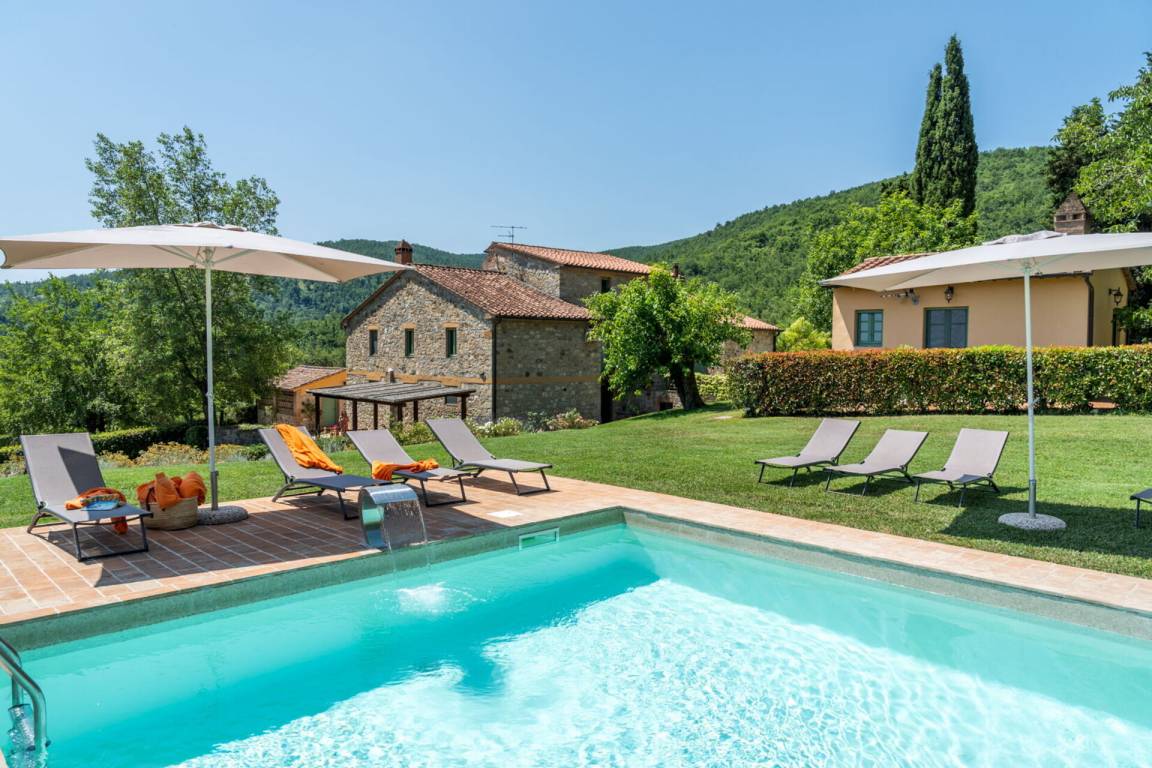 400 M² Casa Rural ∙ 9 Habitaciones ∙ 18 Huéspedes - San Casciano dei Bagni