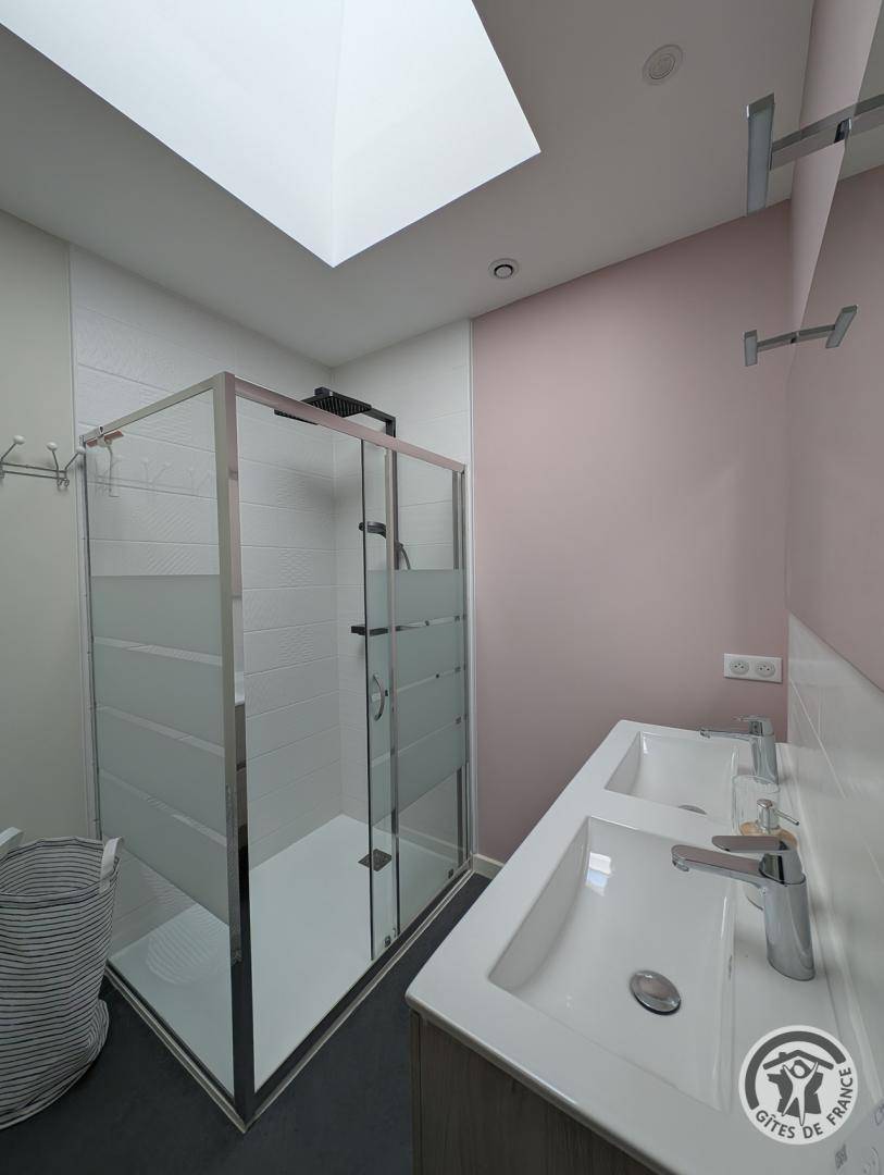 60 m² Gîte ∙ 2 Schlafzimmer ∙ 4 Gäste – Bild 25