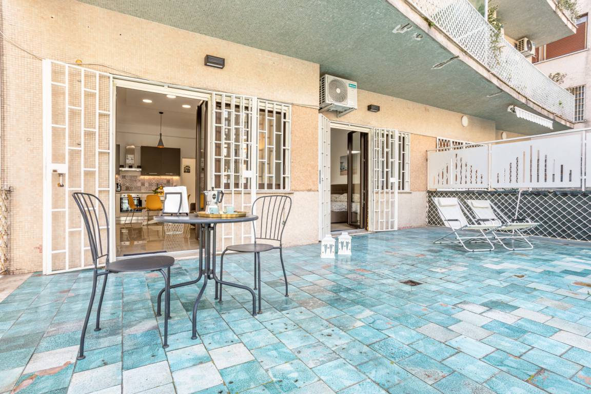 Vomero Deluxe Paris with terrace