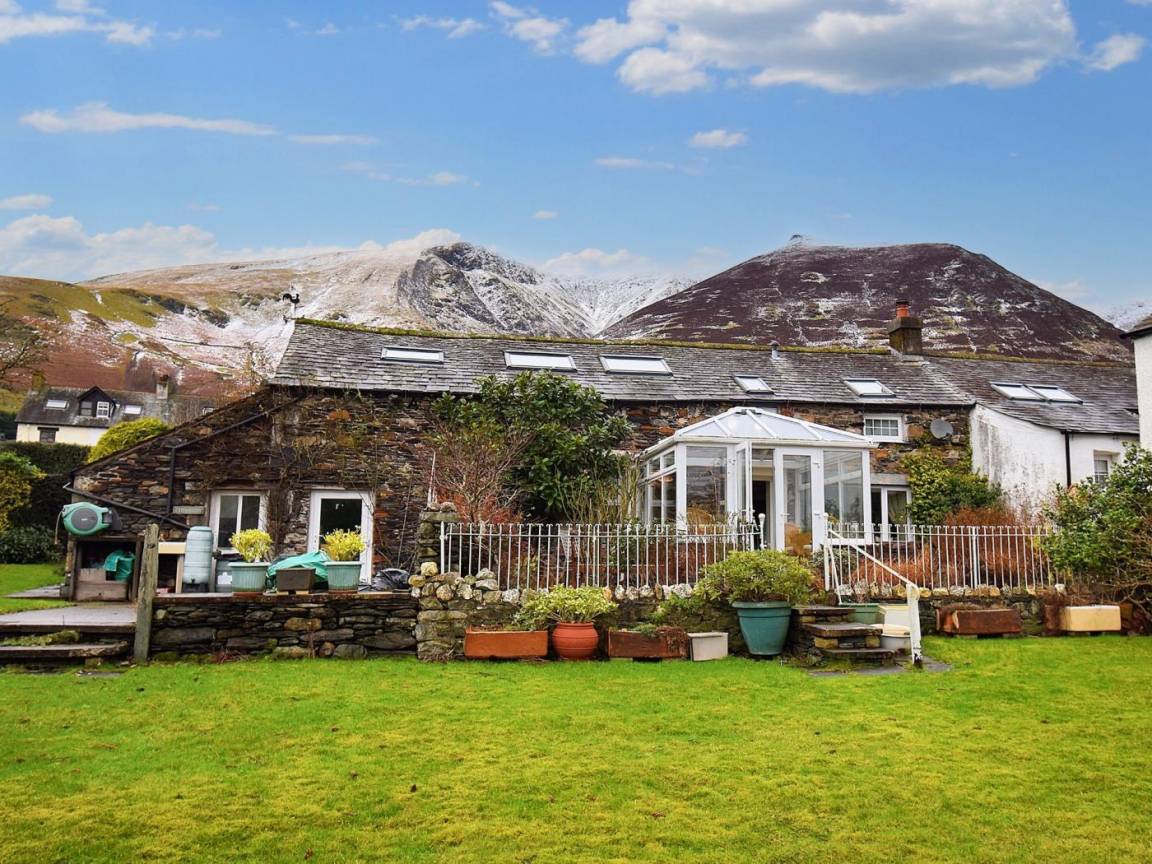 Cottage ∙ 3 Bedrooms ∙ 5 Guests - Borrowdale