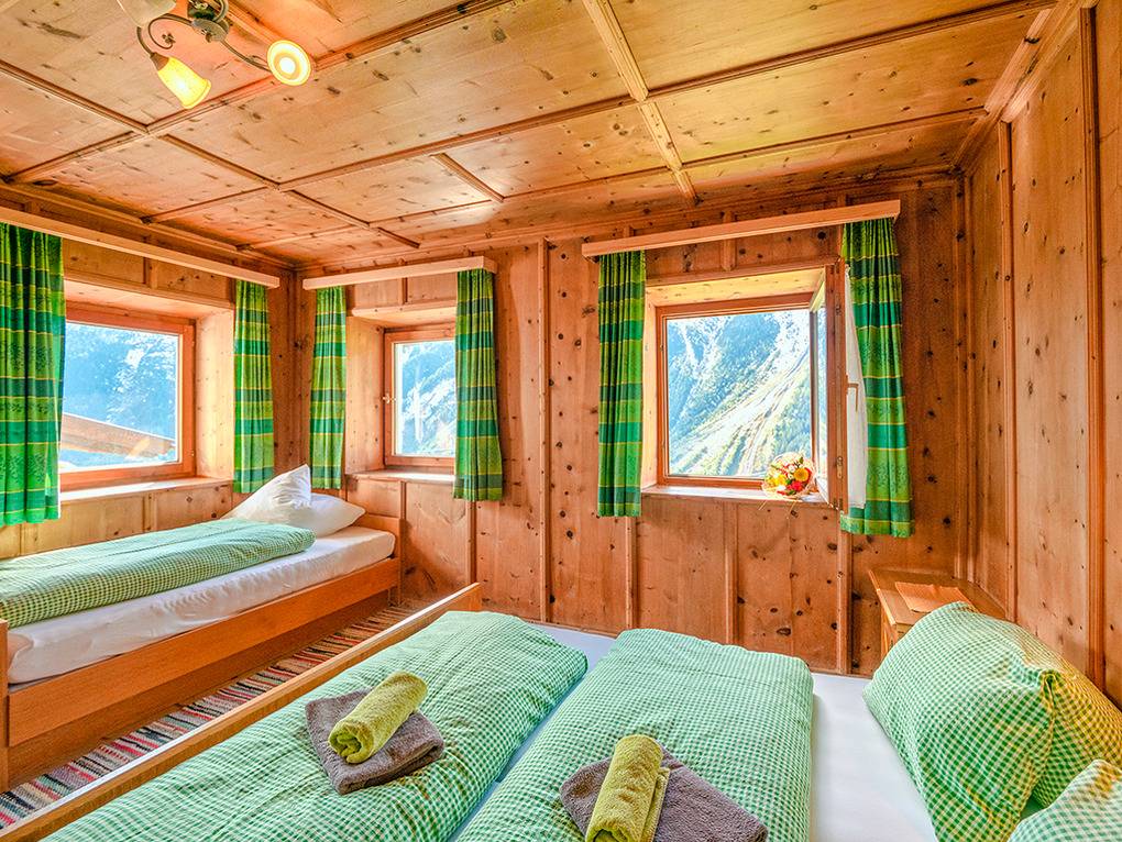 280 m² Ferienhaus ∙ 9 Schlafzimmer ∙ 25 Gäste – Bild 13