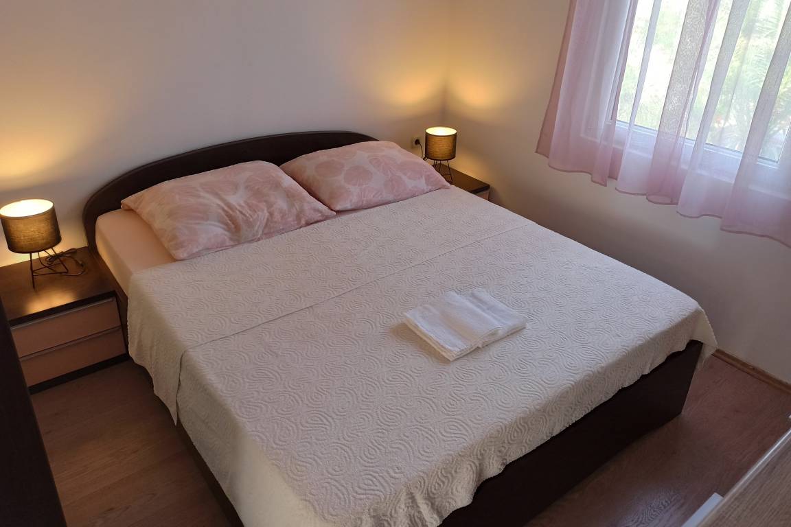 51 M² Ferienwohnung ∙ 2 Schlafzimmer ∙ 5 Gäste - Vir