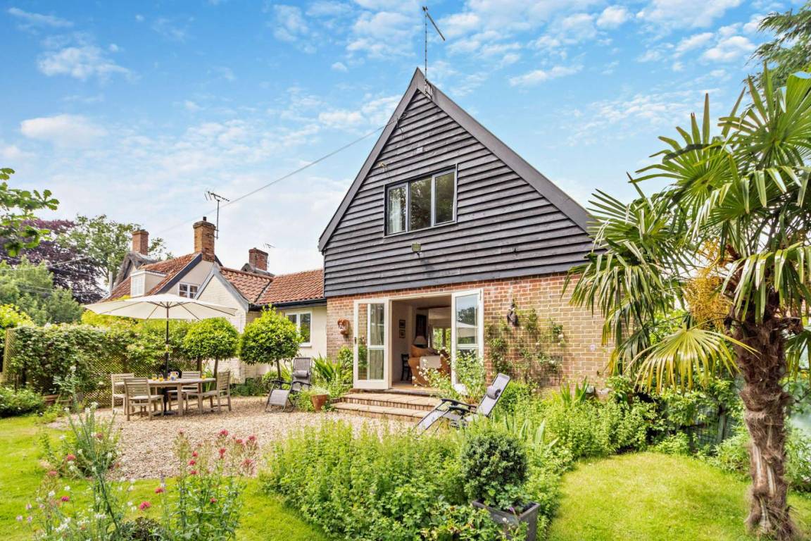 House ∙ 2 Bedrooms ∙ 4 Guests - Framlingham