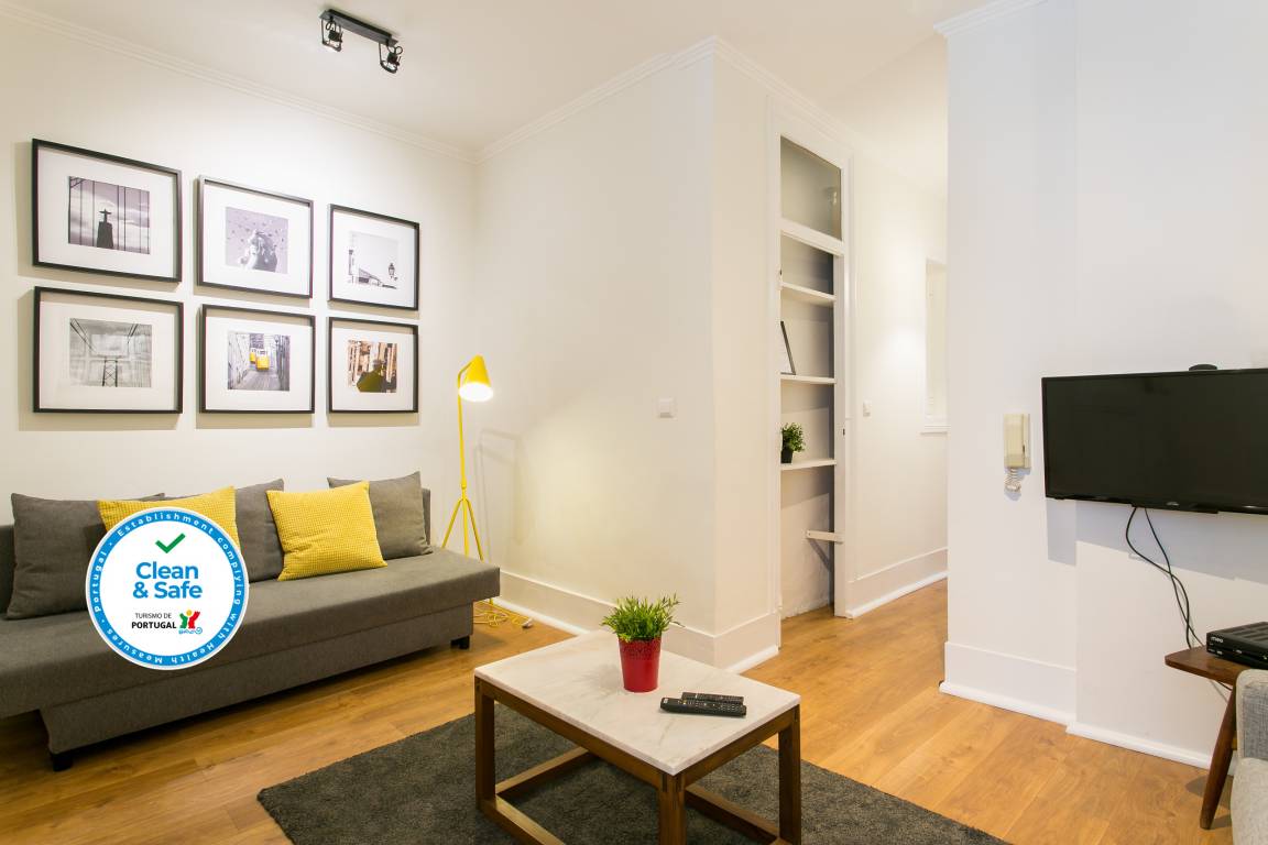 80 M² Appartement ∙ 3 Slaapkamers ∙ 10 Gasten - Seixal