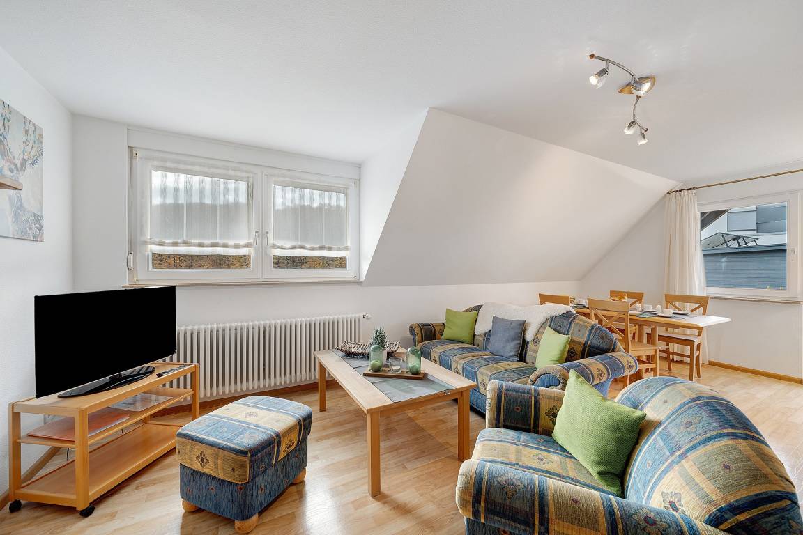 76 M² Ferienwohnung ∙ 2 Schlafzimmer ∙ 4 Gäste - Steinach