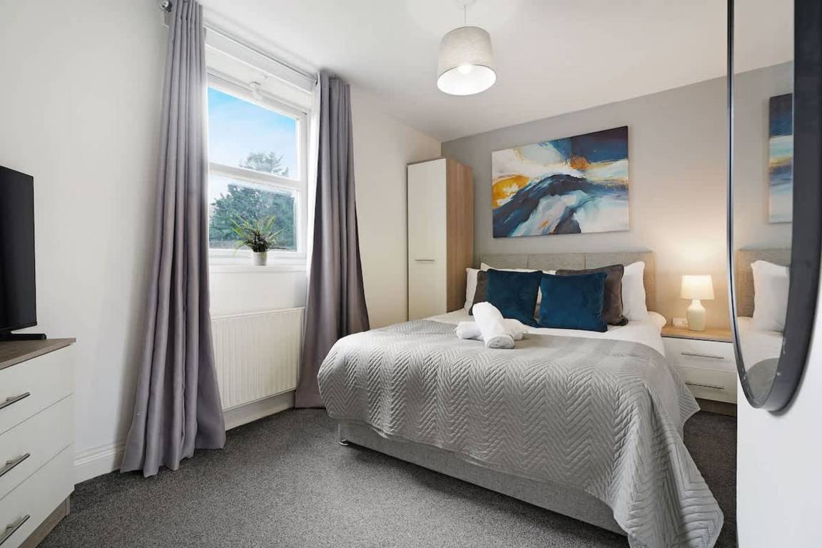 Apartment ∙ 3 Bedrooms ∙ 5 Guests - Redcar