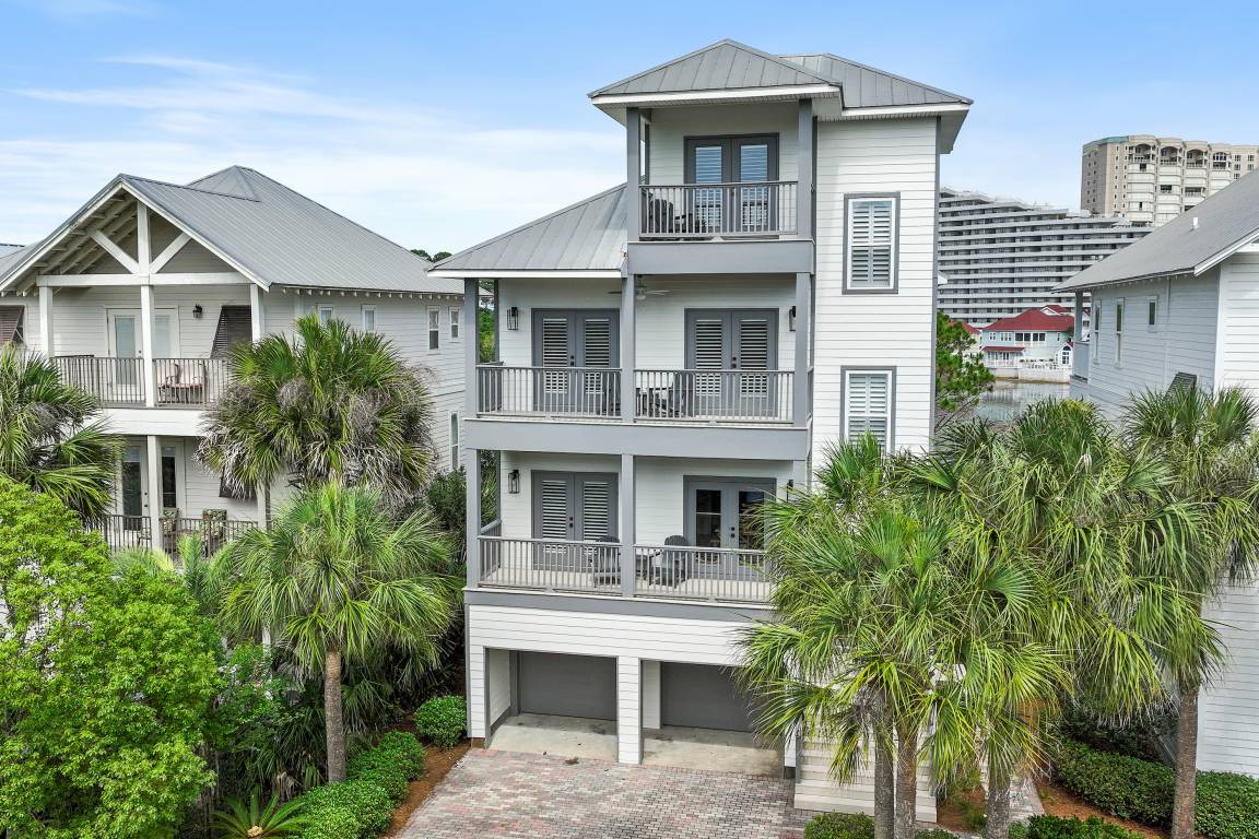 320 M² House ∙ 6 Bedrooms ∙ 20 Guests - Miramar Beach, FL