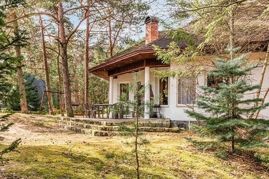 150 m² Ferienhaus ∙ 6 Schlafzimmer ∙ 16 Gäste – Bild 1
