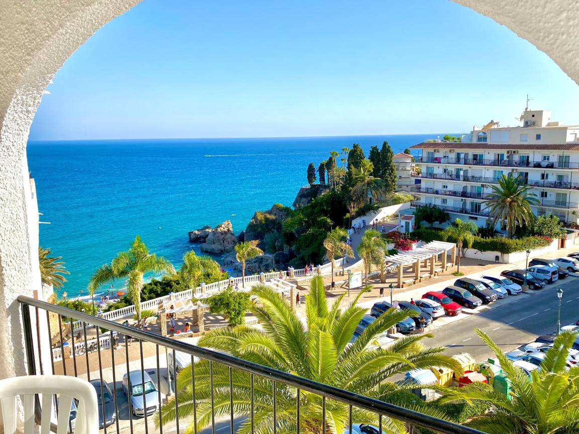 80 M² Apartment ∙ 2 Bedrooms ∙ 4 Guests - Nerja