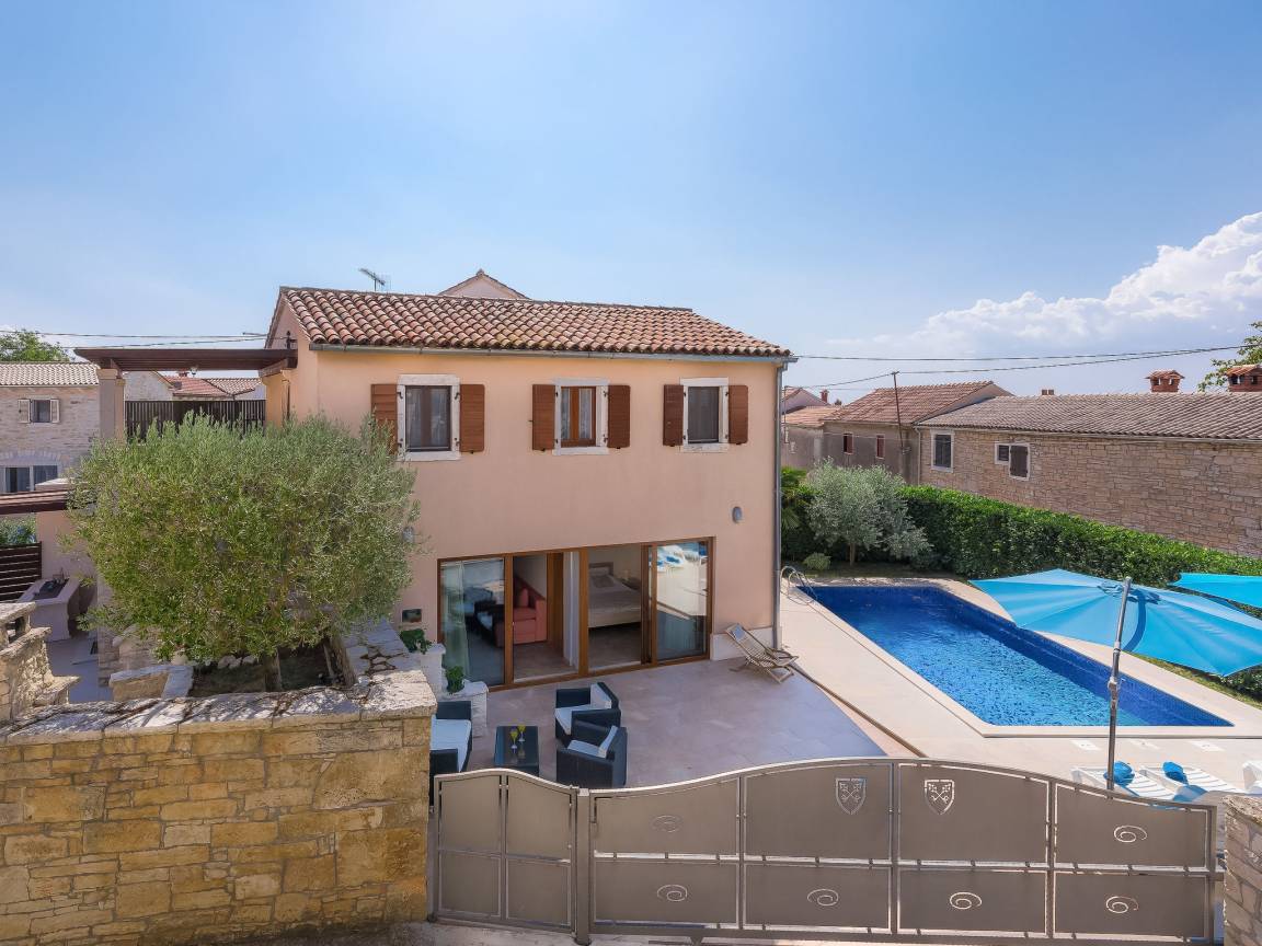 65 M² House ∙ 3 Bedrooms ∙ 6 Guests - Pazin