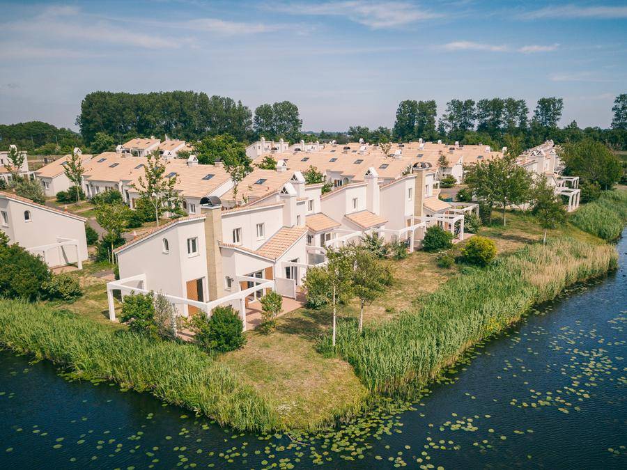 96 M² Bungalow ∙ 3 Bedrooms ∙ 6 Guests - Zandvoort