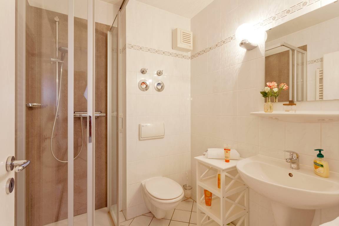 42 m² Ferienwohnung ∙ 1 Schlafzimmer ∙ 3 Gäste – Bild 3