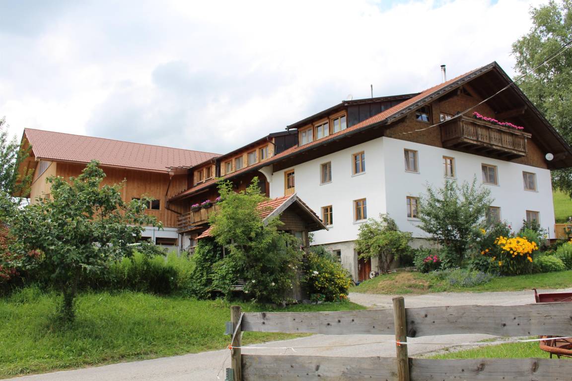 71 M² Ferienwohnung ∙ 2 Schlafzimmer ∙ 5 Gäste - Immenstadt im Allgäu