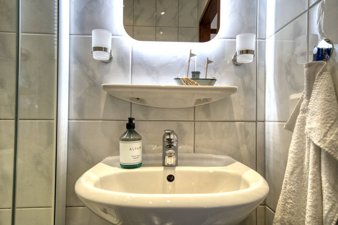 45 m² Ferienwohnung ∙ 1 Schlafzimmer ∙ 5 Gäste – Bild 15