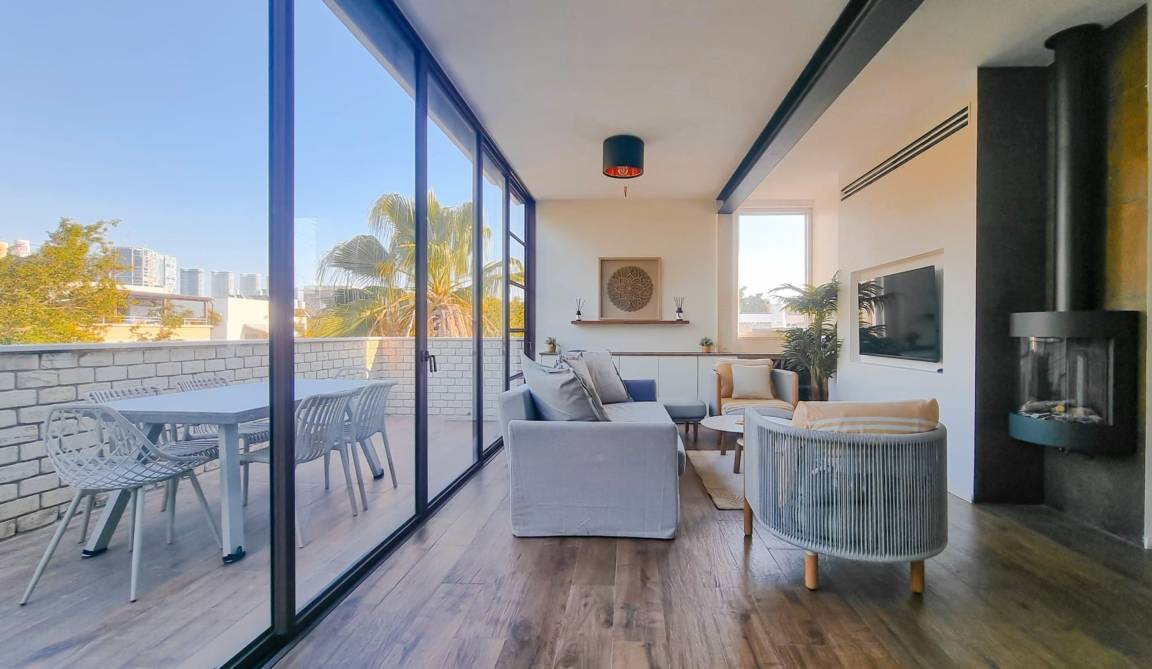 80 M² Apartment ∙ 2 Bedrooms ∙ 4 Guests - Tel Aviv