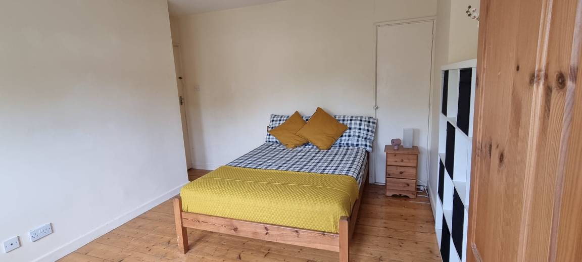 120 M² Private Room ∙ 1 Bedroom ∙ 1 Guest - Dublin